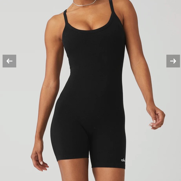 Seamless ribbed mellow onesie ! - Picture 2 of 3